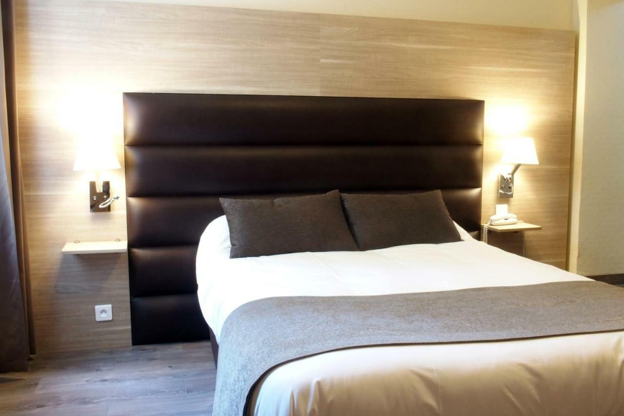 Logis Hotel - Auberge De L'Helix Rosoy  Eksteriør billede